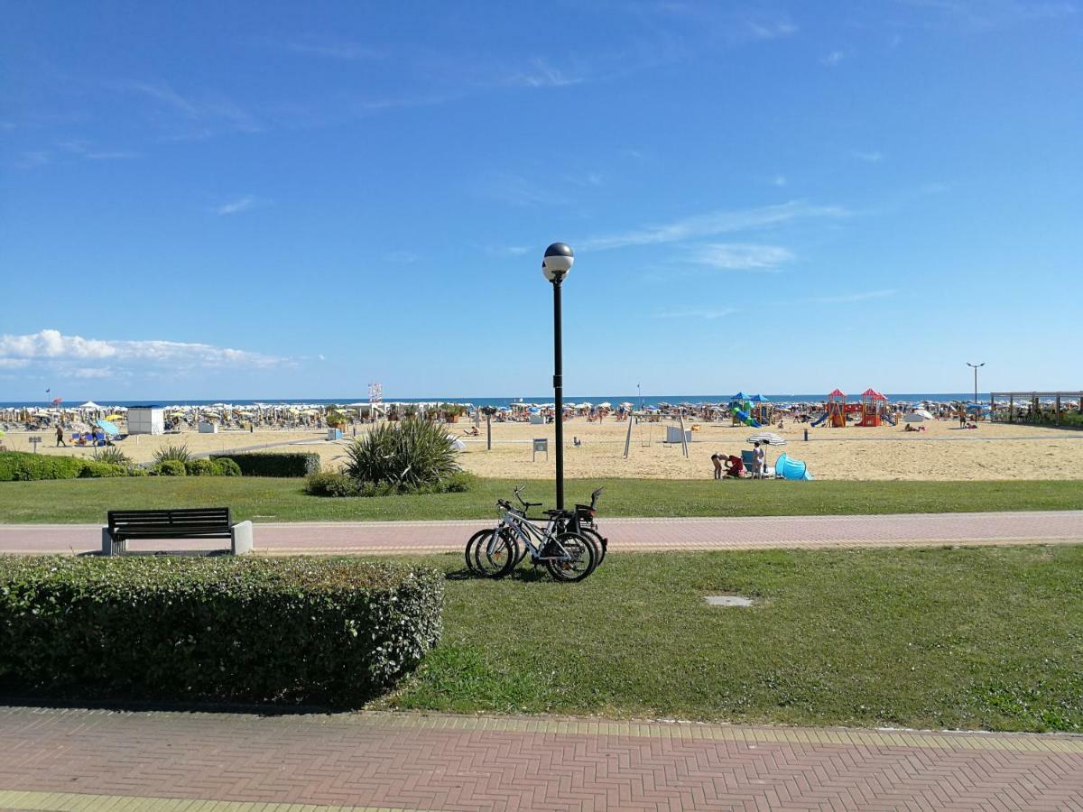 Condominio Moschettieri Trilocale Bibione Kültér fotó